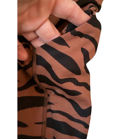 EUC Fabletics Pure Lux Animal print leggings sz S missing size tag - Picture 4 of 9